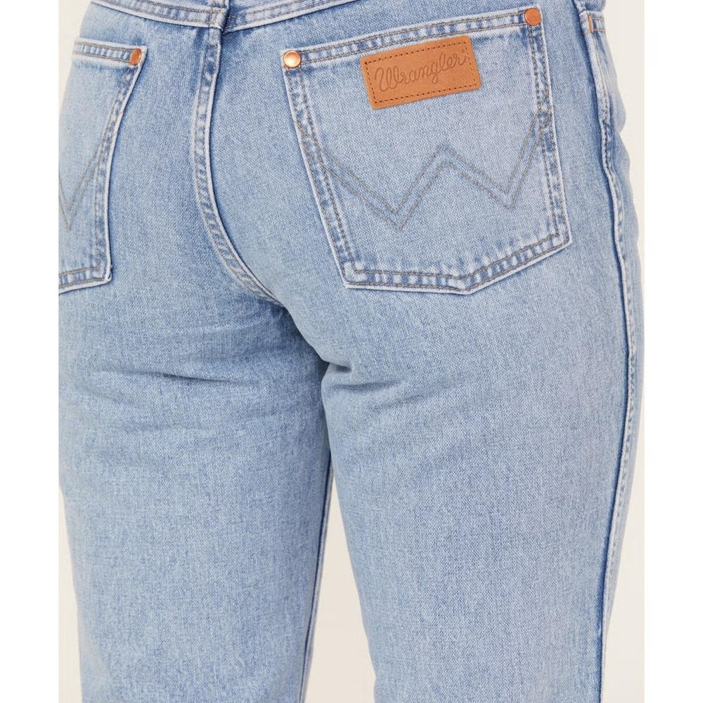 Wrangler Women's Light Blue High Waisted Skinny Straight Jeans